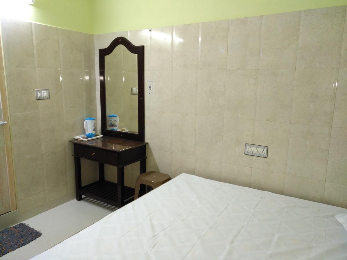 Rehoboth Home Stay Каньякумарі Екстер'єр фото