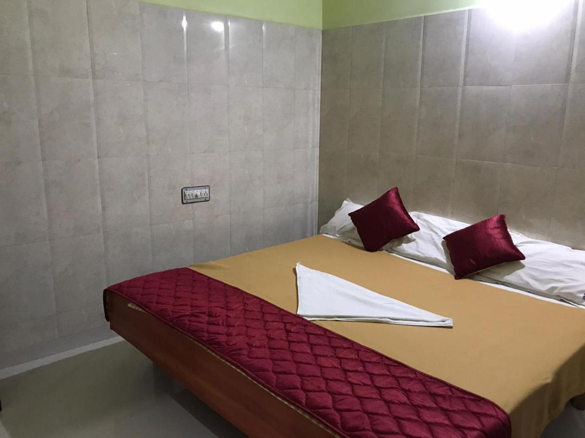 Rehoboth Home Stay Каньякумарі Екстер'єр фото